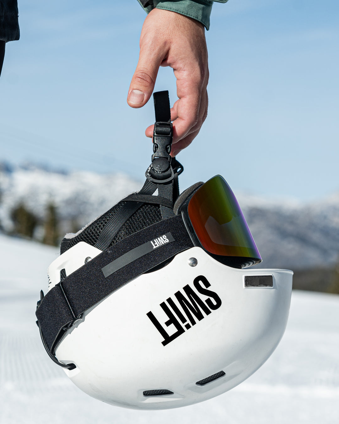 SWIFT SKI GOGGLES
